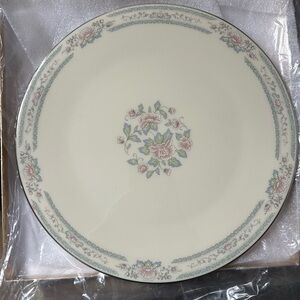 Floral Pattern LENOX flat cake Plate